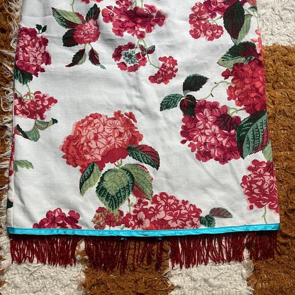 y2k Anthropologie Size 2 Beaded Tassel Hydrangea Skirt Floral White Red Glam - Picture 3 of 14